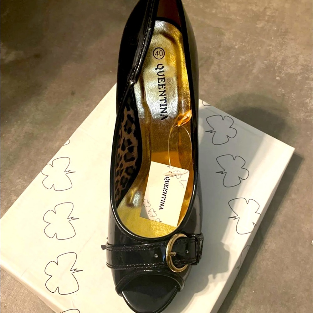 Queentina European Brand New with tags